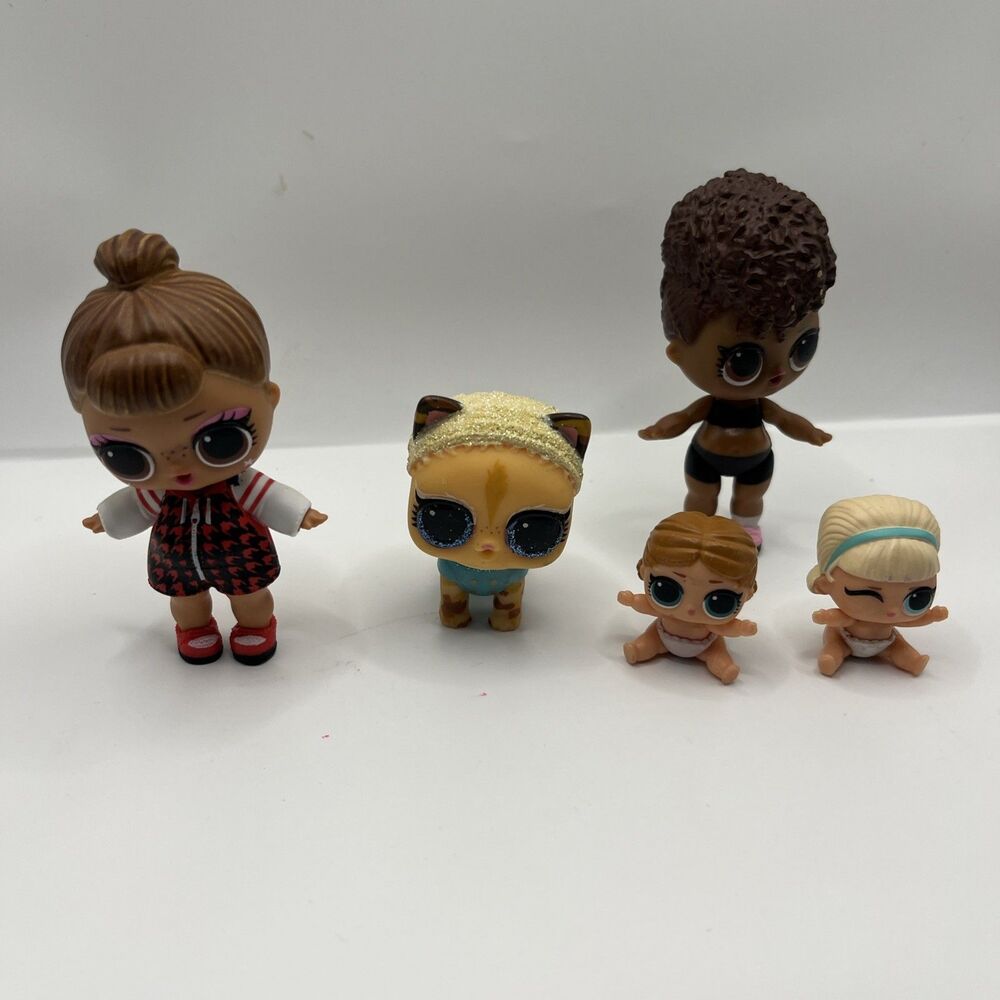 L.O.L. Surprise Dolls Mini Figures Lil Sis Pets Lot Of 5 (2)